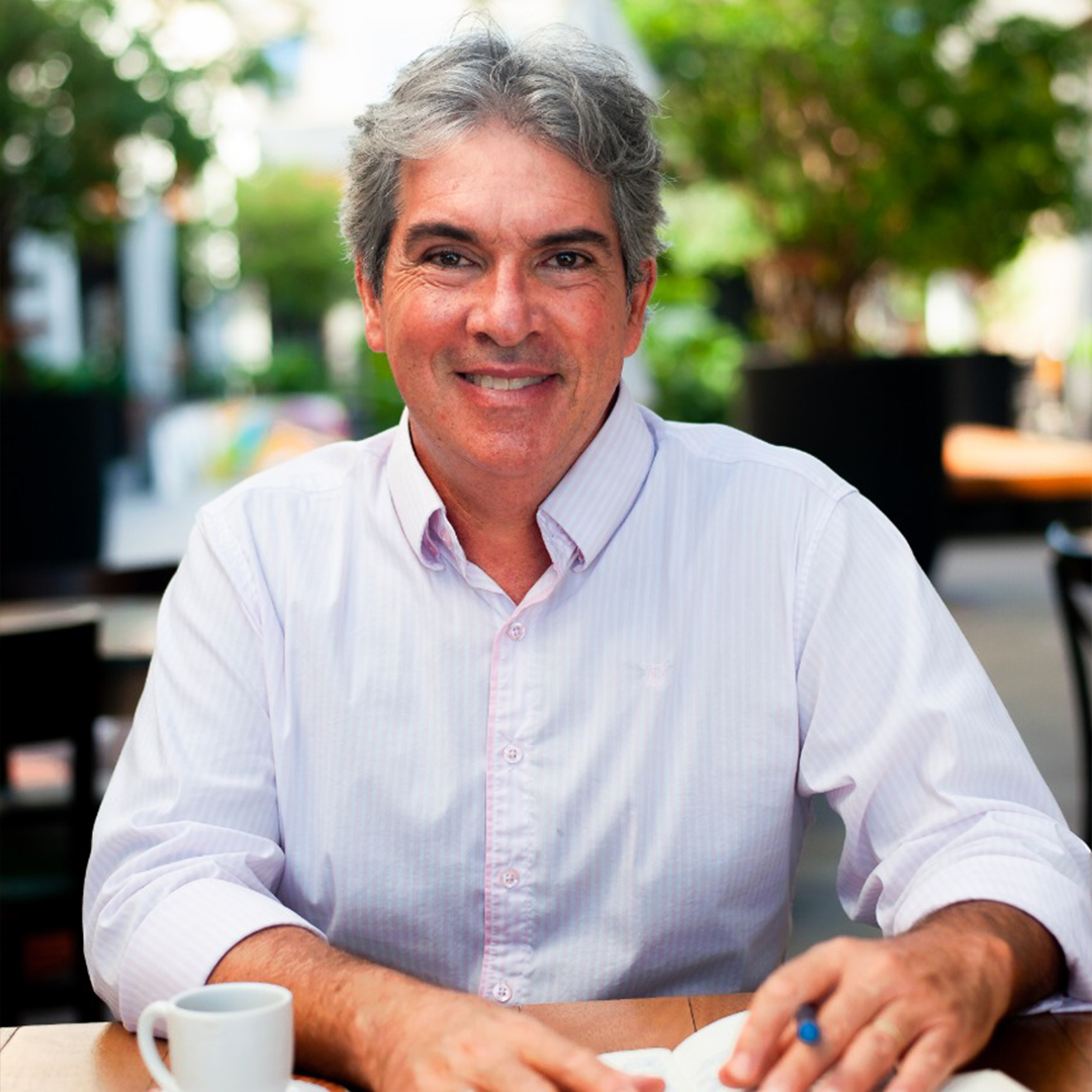 Dr. Guilherme Oberlaender